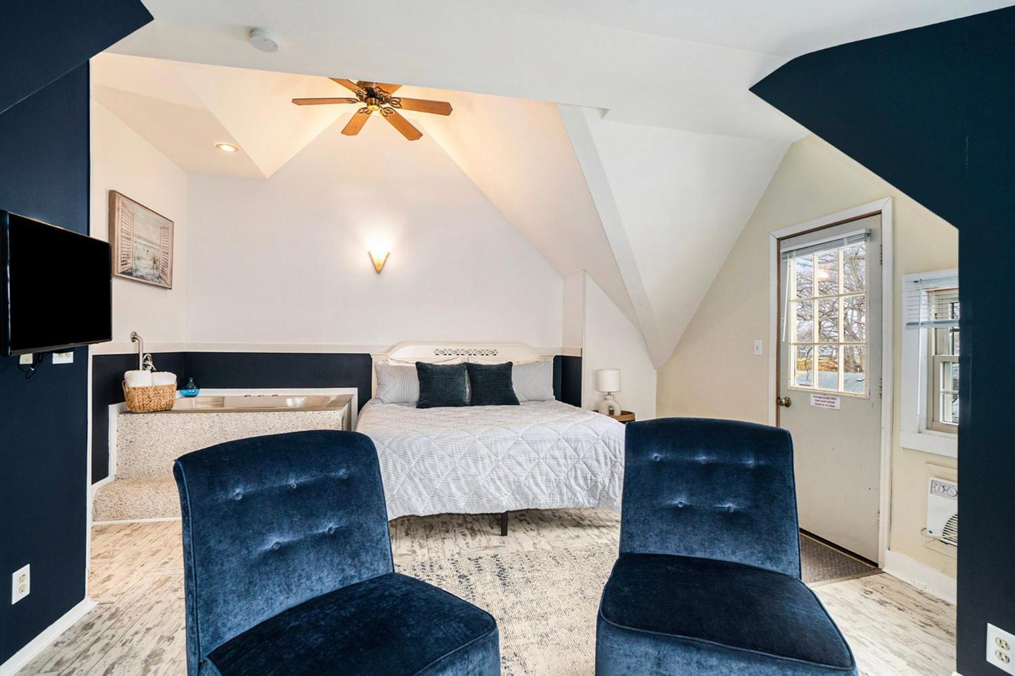 Waters View Inn South Haven Bagian luar foto